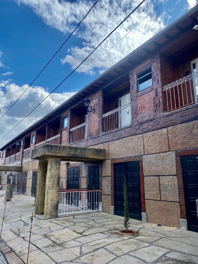 Apartamentos A 200M Do Centro - Hospedaria Villa Da Pedra Tiradentes Ngoại thất bức ảnh