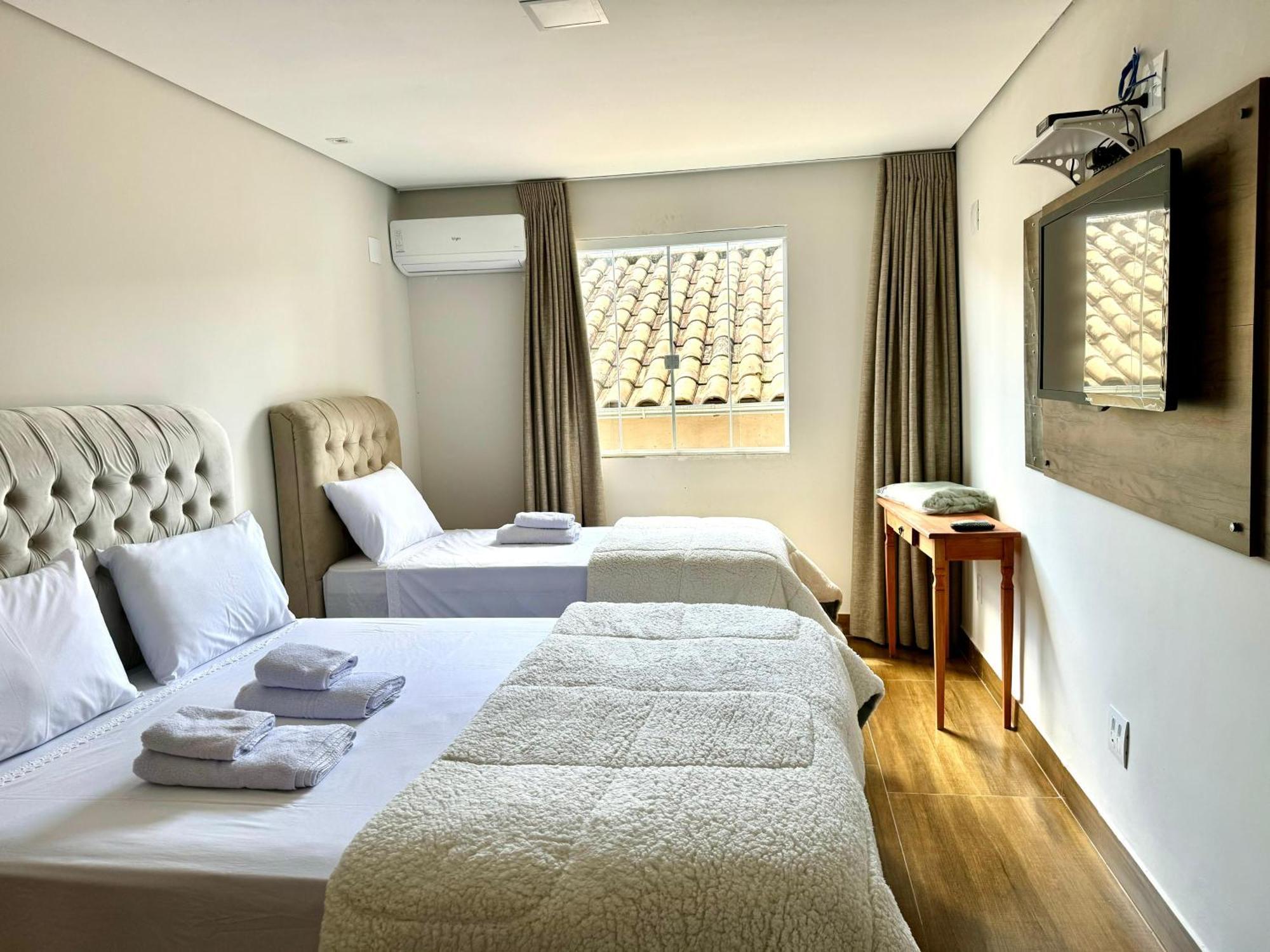 Apartamentos A 200M Do Centro - Hospedaria Villa Da Pedra Tiradentes Ngoại thất bức ảnh