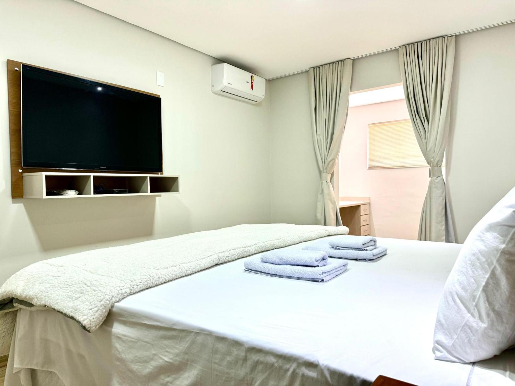 Apartamentos A 200M Do Centro - Hospedaria Villa Da Pedra Tiradentes Ngoại thất bức ảnh