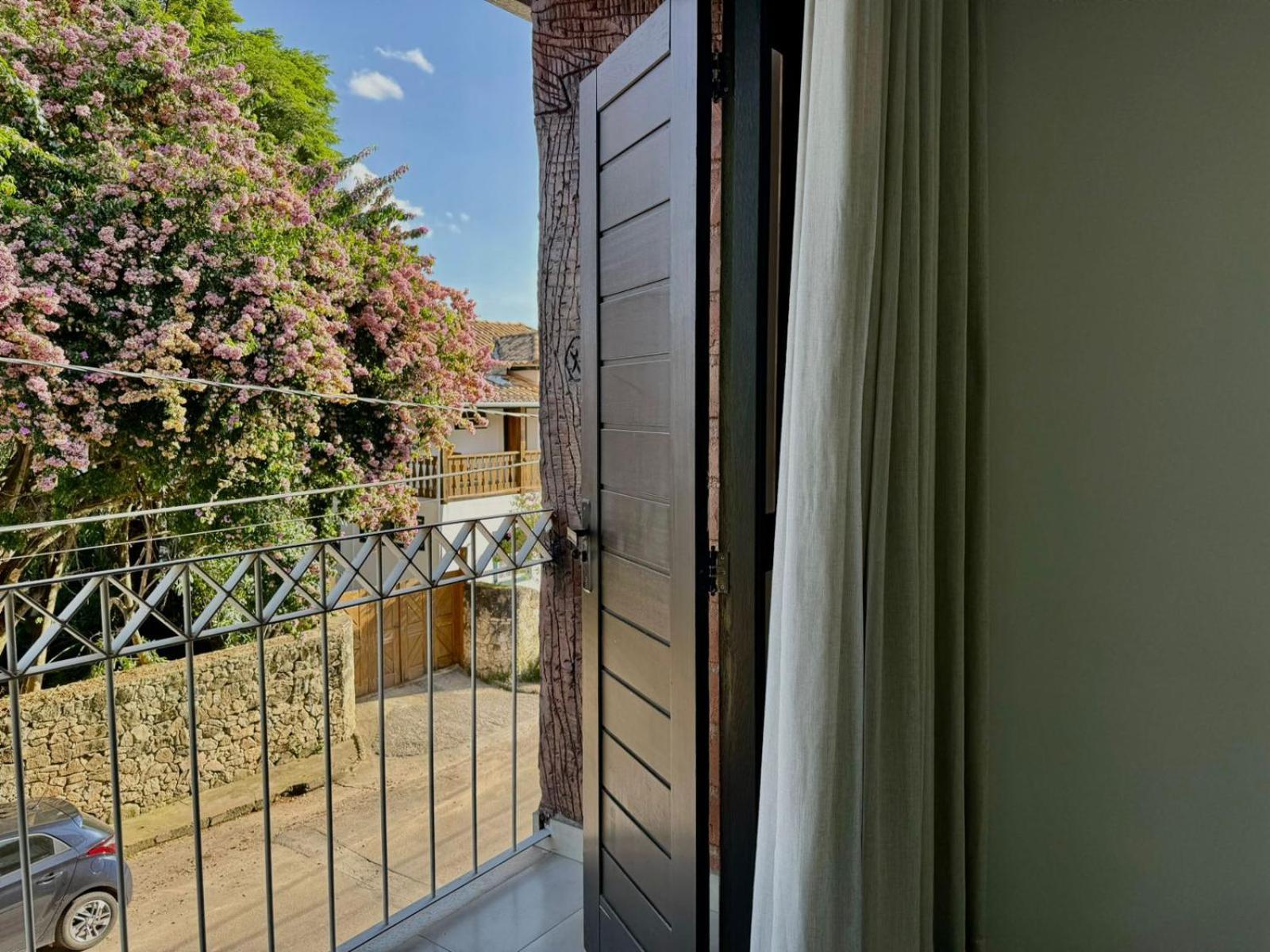 Apartamentos A 200M Do Centro - Hospedaria Villa Da Pedra Tiradentes Ngoại thất bức ảnh