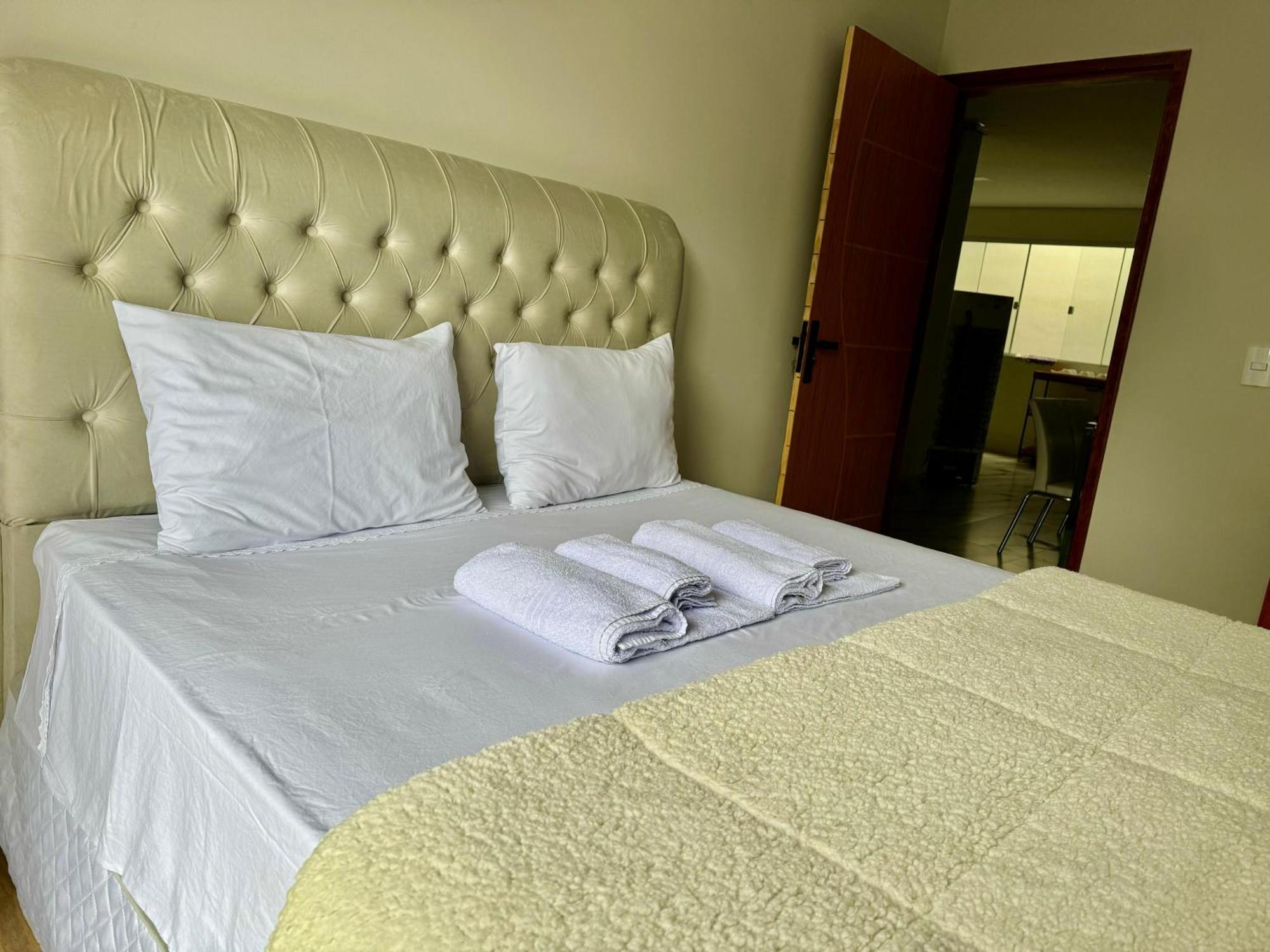 Apartamentos A 200M Do Centro - Hospedaria Villa Da Pedra Tiradentes Ngoại thất bức ảnh